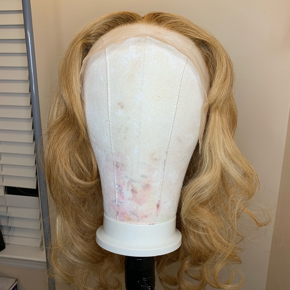 Blonde wig